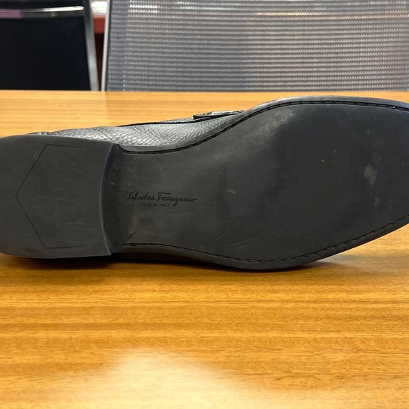Ferragamo Grandioso Gancini Leather Loafers main image 6